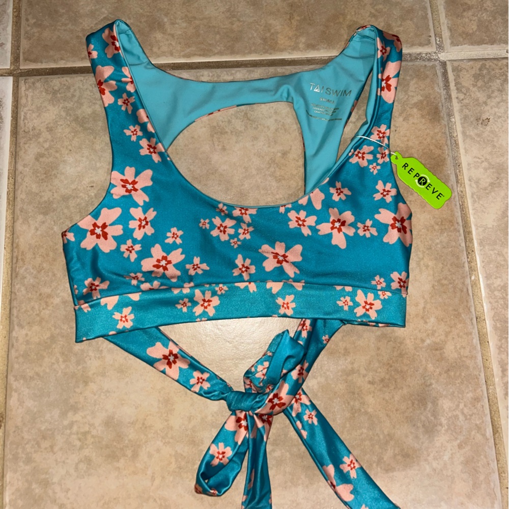 Tai swim starr top in blossom